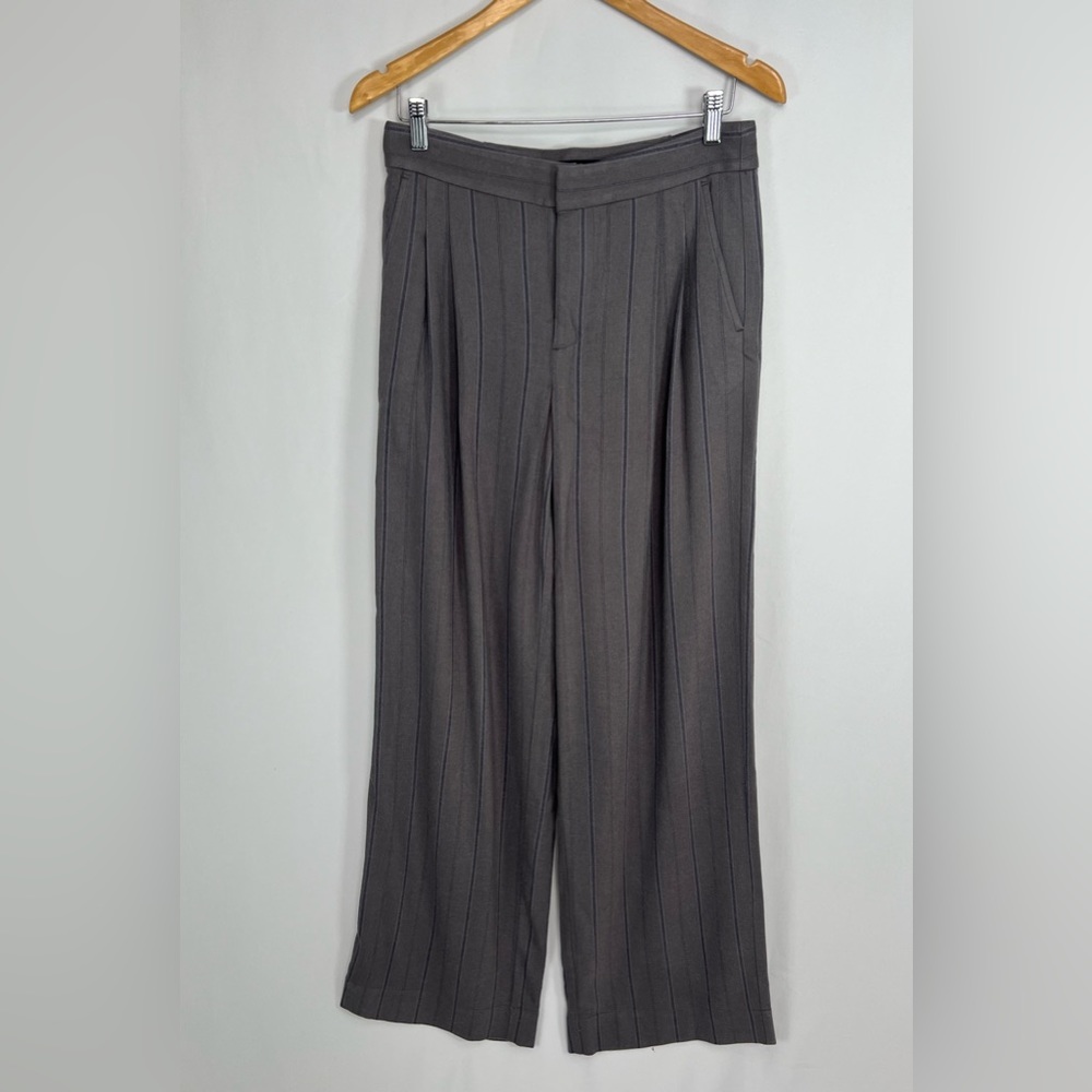 NEW / The Harlow Low-Slung Wide-Leg Pant in Pinstripe / B003 - Picture 6 of 9